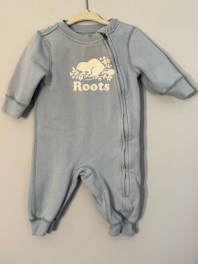 Roots Light Blue Zip-Up Baby Footie with Beaver Logo 3-6m classic cottage summer